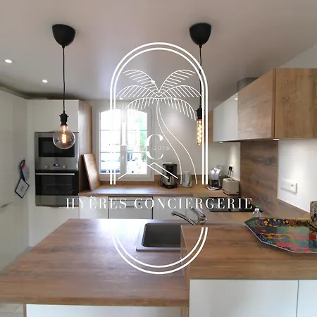 Duplex Au Coeur Du Port D'hyeres Plages Parking By Hc Apartamento