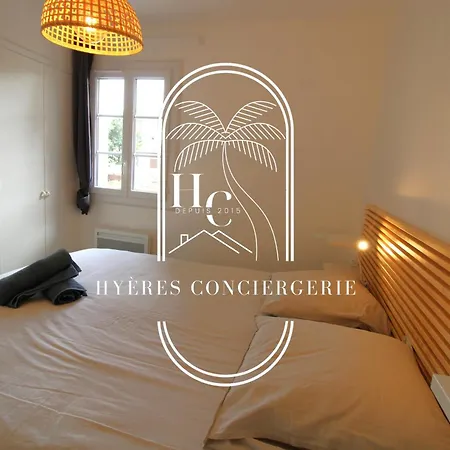 Duplex Au Coeur Du Port D'hyeres Plages Parking By Hc アパート *